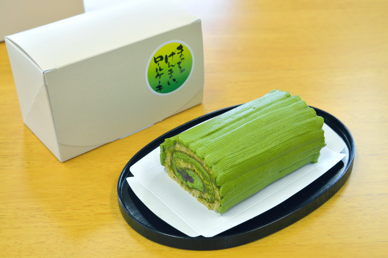 まっちゃげんまいロールケーキ 上